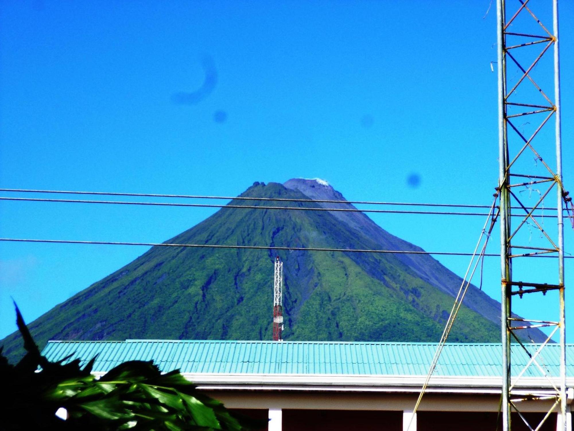 Poshtel Arenal Hostel La Fortuna Екстериор снимка