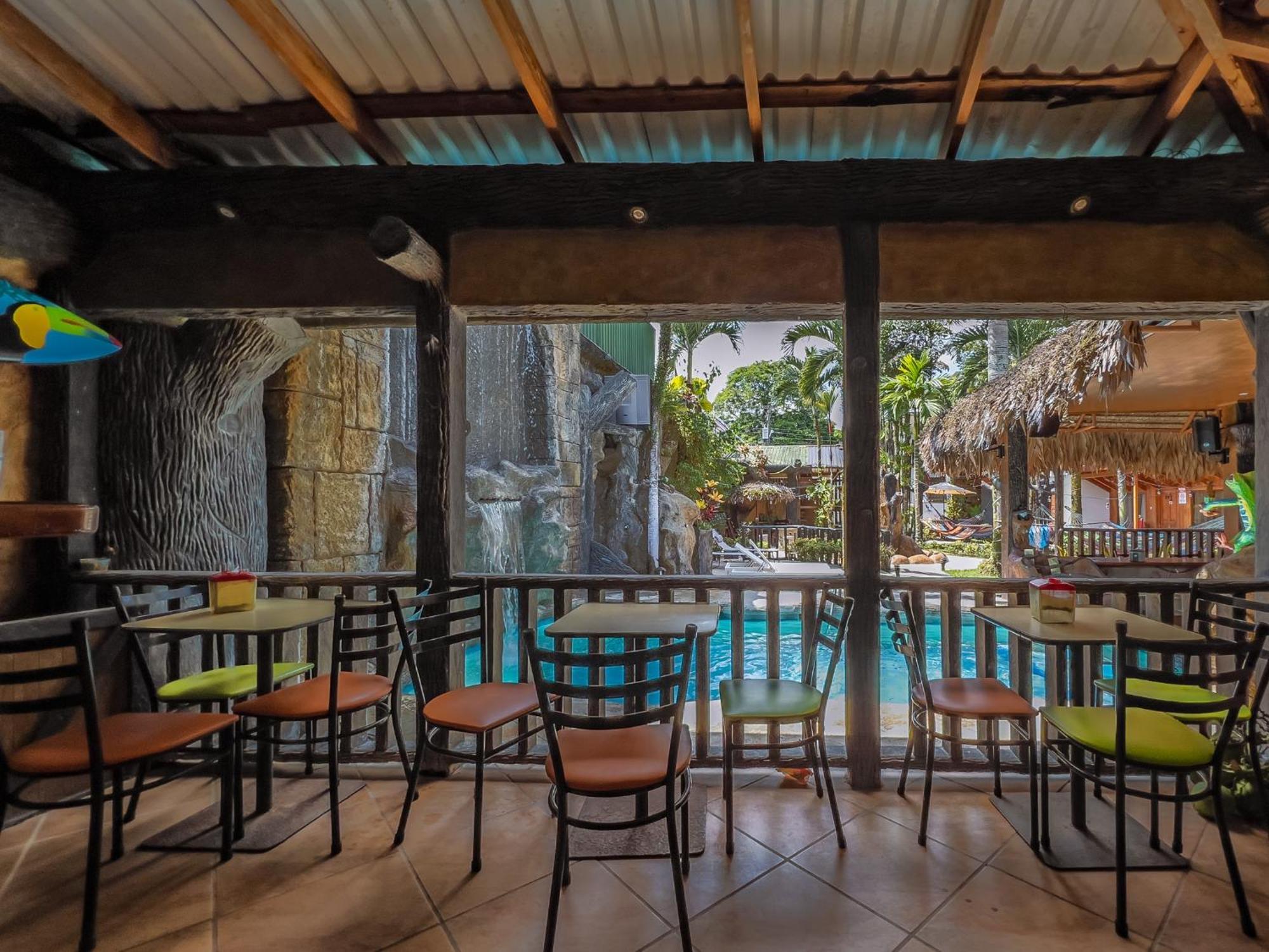 Poshtel Arenal Hostel La Fortuna Екстериор снимка