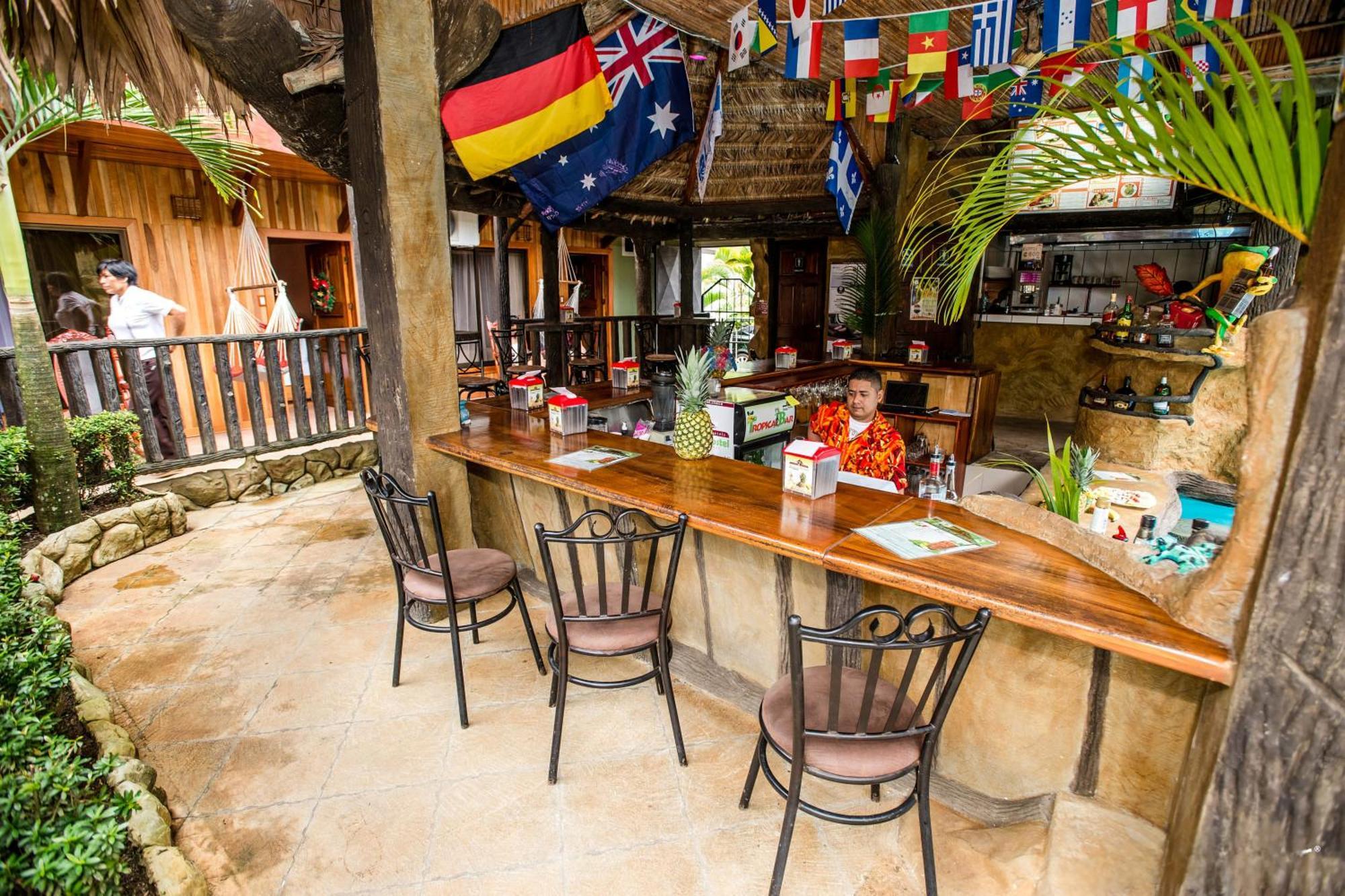 Poshtel Arenal Hostel La Fortuna Екстериор снимка