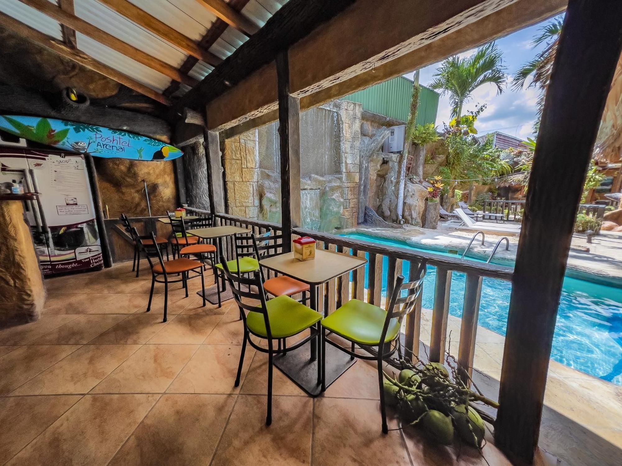 Poshtel Arenal Hostel La Fortuna Екстериор снимка