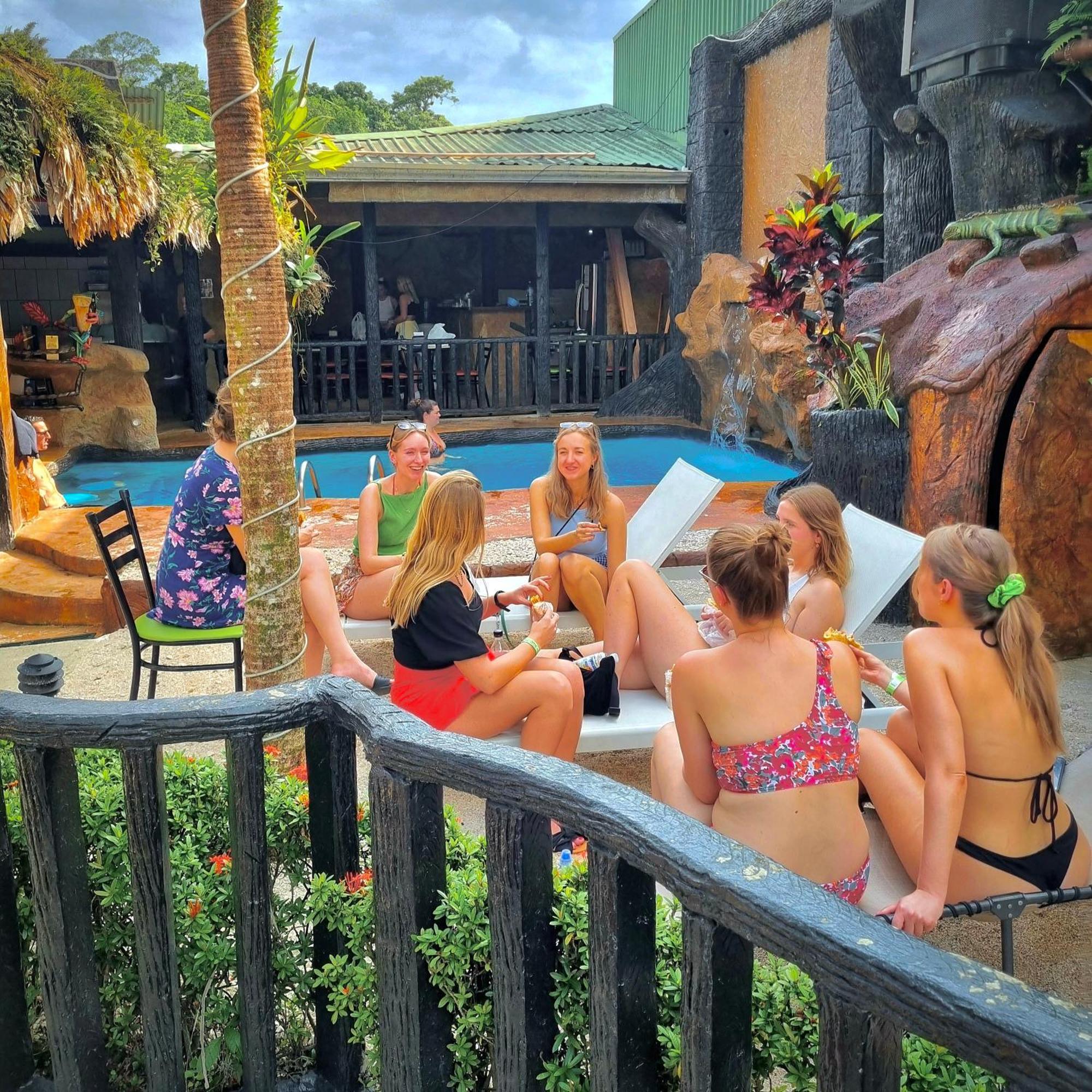 Poshtel Arenal Hostel La Fortuna Екстериор снимка