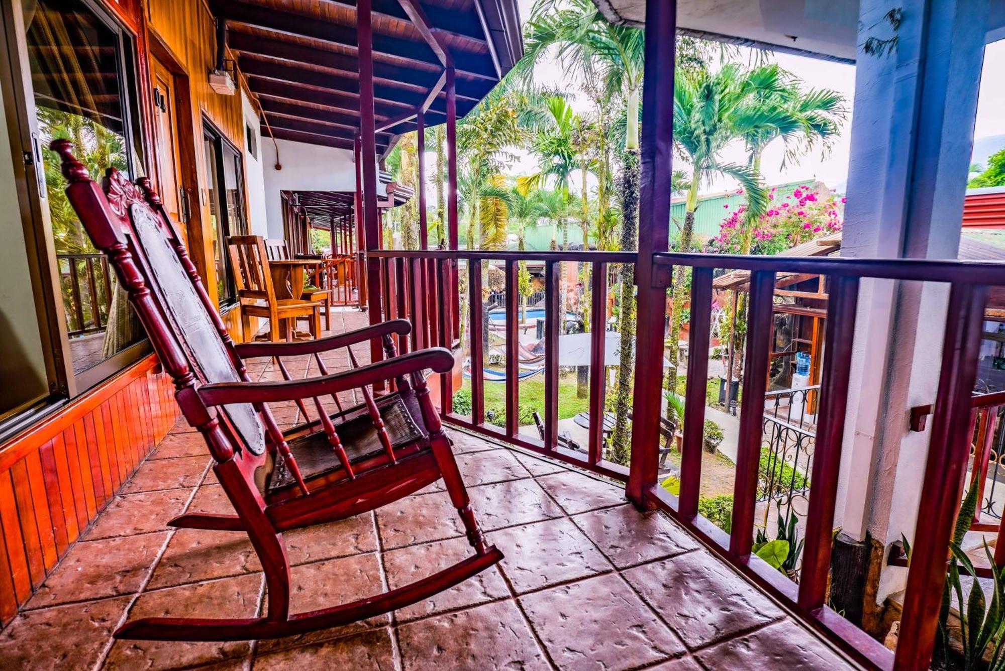 Poshtel Arenal Hostel La Fortuna Екстериор снимка